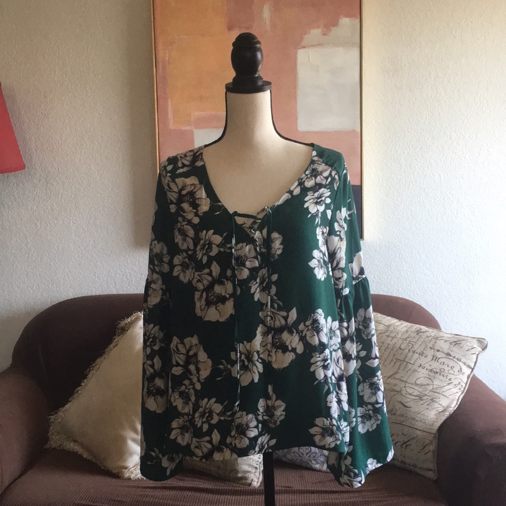 Sanctuary Bell Sleeve Blouse Size L